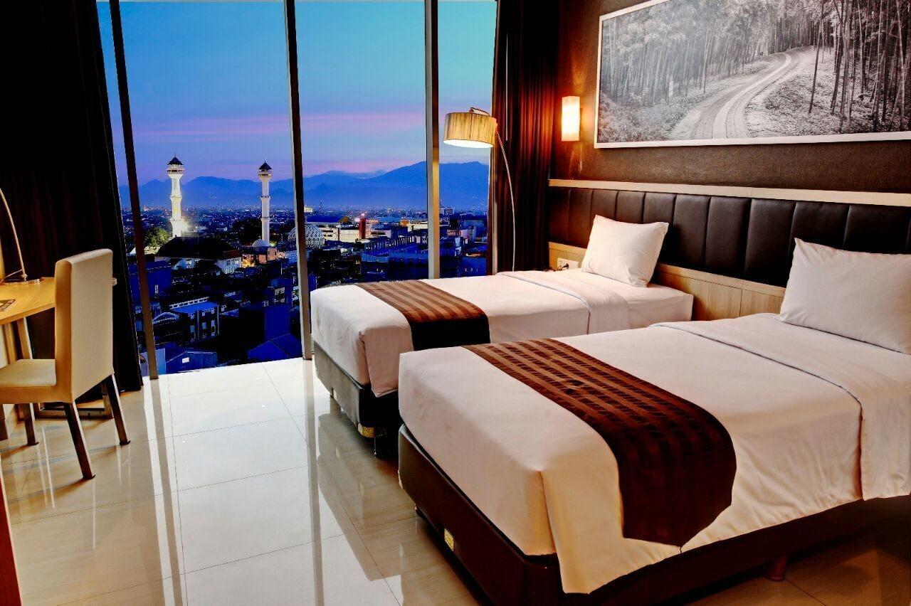 Pasar Baru Square Hotel Bandung Exterior photo