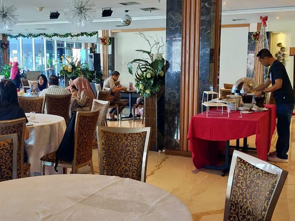 Pasar Baru Square Hotel Bandung Exterior photo