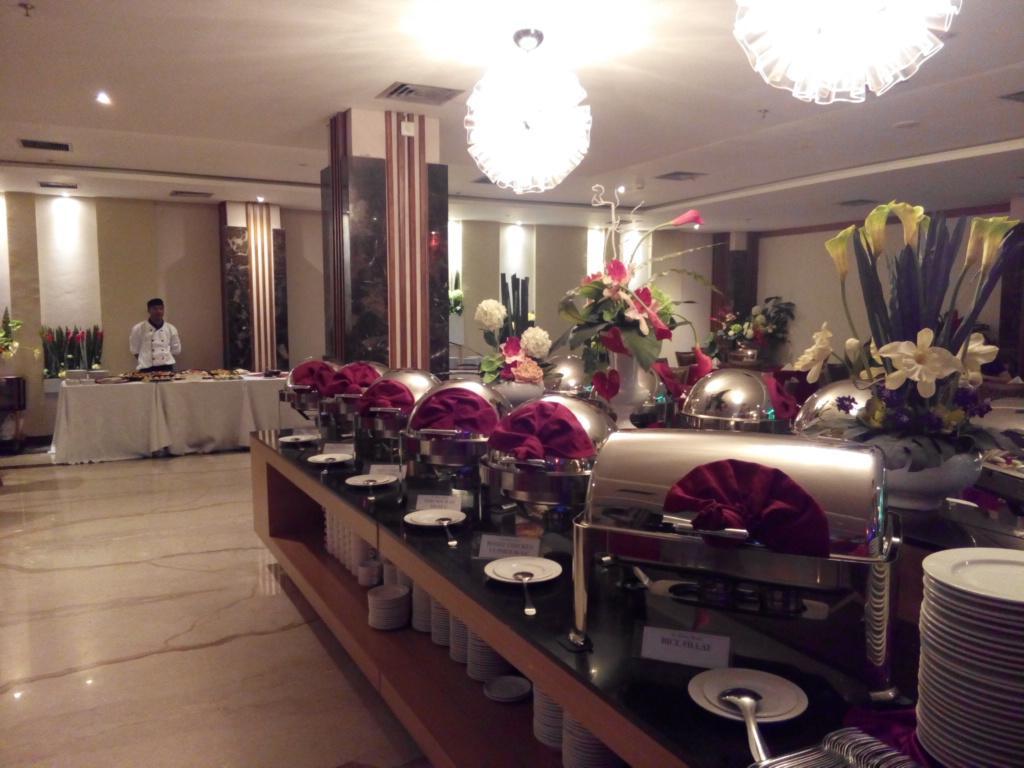 Pasar Baru Square Hotel Bandung Exterior photo